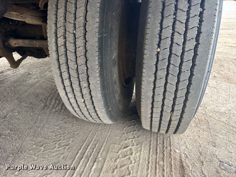 image for item EU6379 1972 Timpte TT-10 SH-1266 DFD office trailer