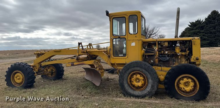 image for item EU6383 Caterpillar C motor grader