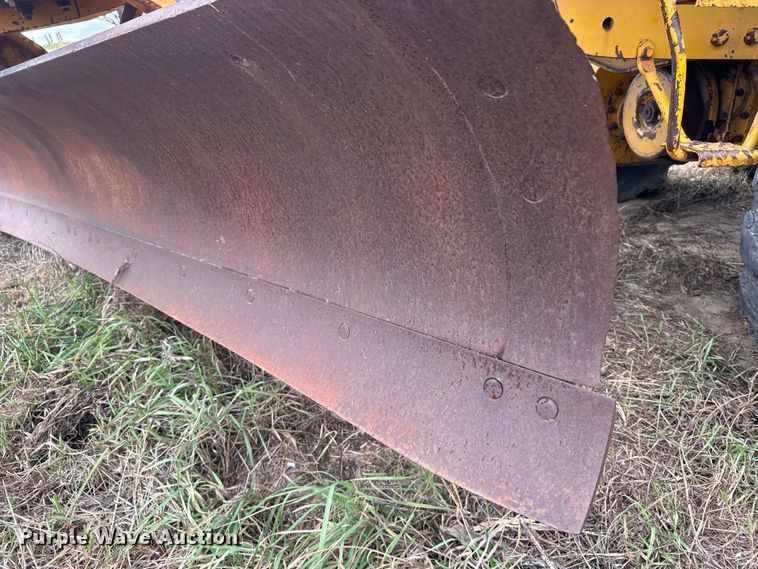 image for item EU6383 Caterpillar C motor grader