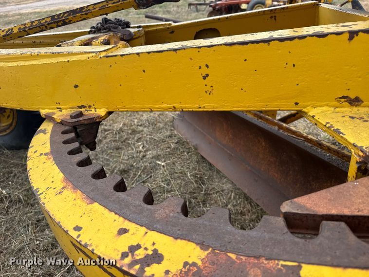 image for item EU6383 Caterpillar C motor grader