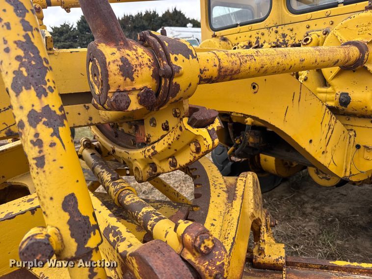 image for item EU6383 Caterpillar C motor grader