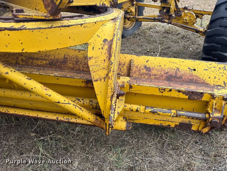 image for item EU6383 Caterpillar C motor grader