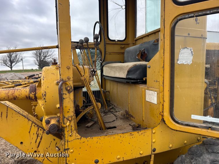 image for item EU6383 Caterpillar C motor grader