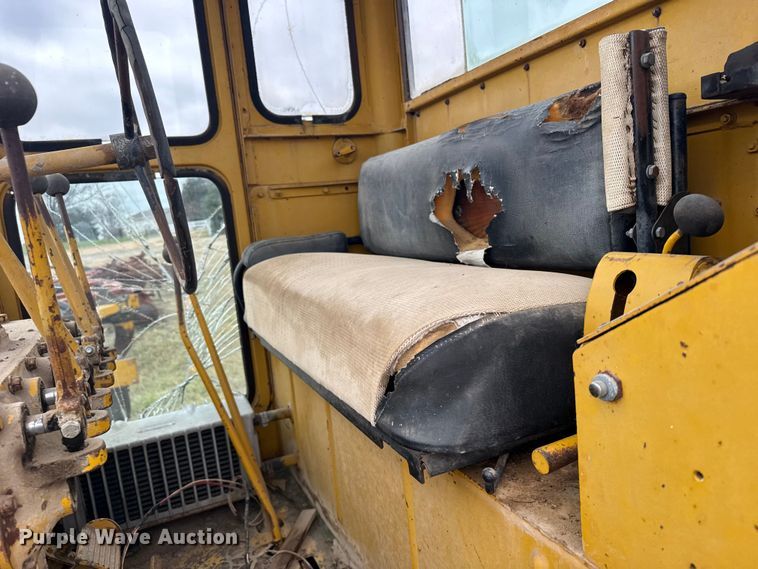 image for item EU6383 Caterpillar C motor grader