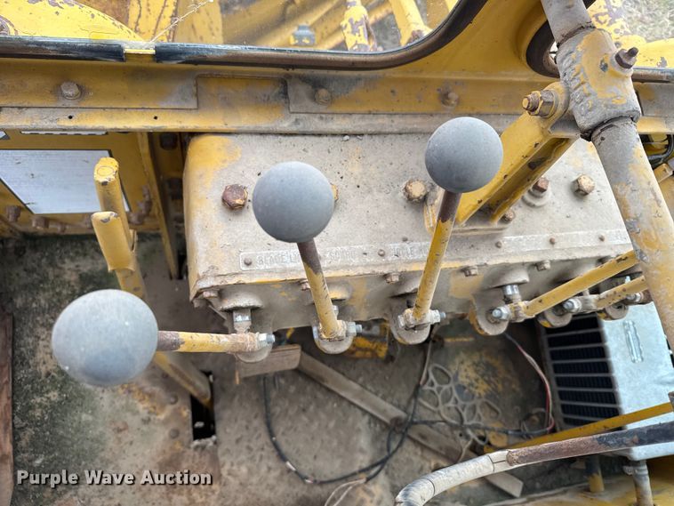 image for item EU6383 Caterpillar C motor grader
