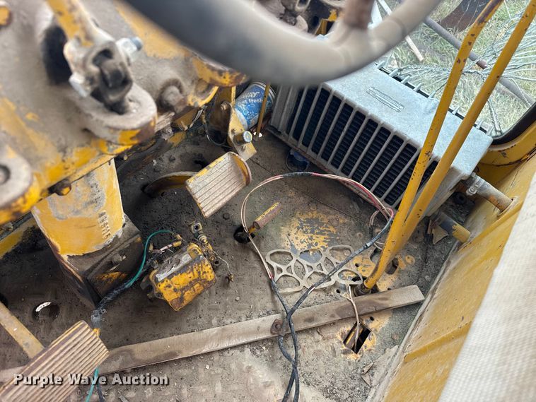 image for item EU6383 Caterpillar C motor grader