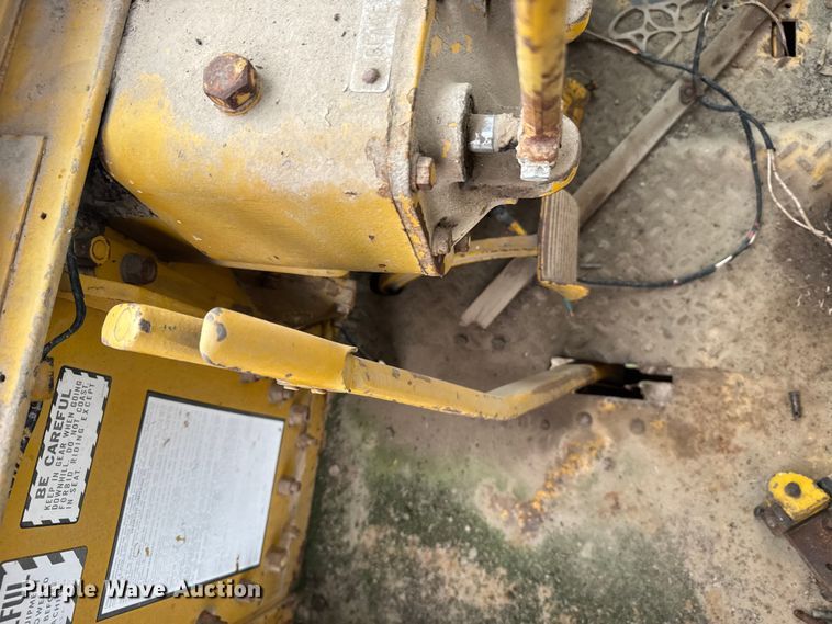 image for item EU6383 Caterpillar C motor grader