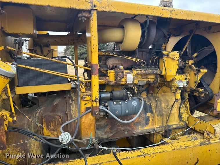 image for item EU6383 Caterpillar C motor grader
