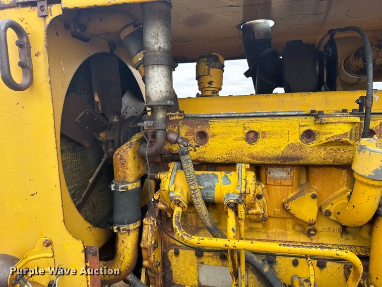 image for item EU6383 Caterpillar C motor grader