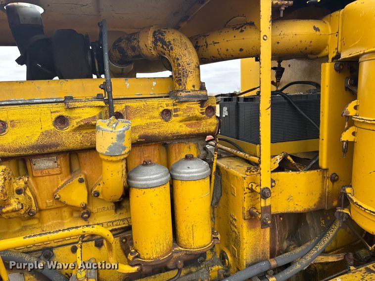 image for item EU6383 Caterpillar C motor grader