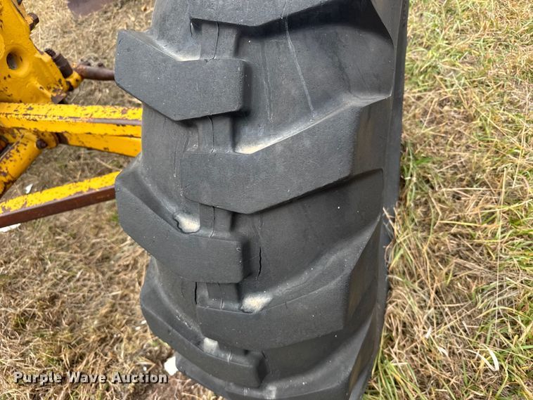 image for item EU6383 Caterpillar C motor grader