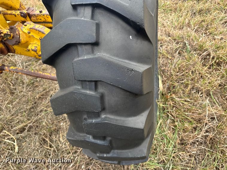 image for item EU6383 Caterpillar C motor grader