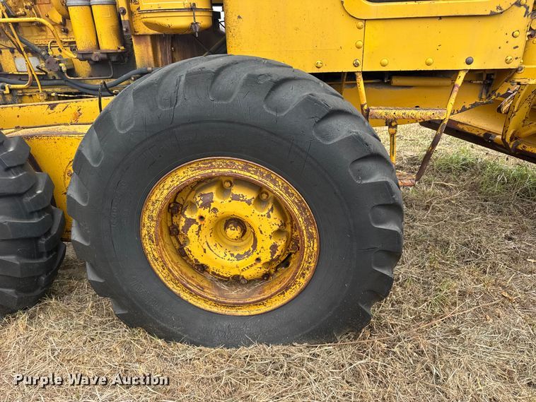 image for item EU6383 Caterpillar C motor grader