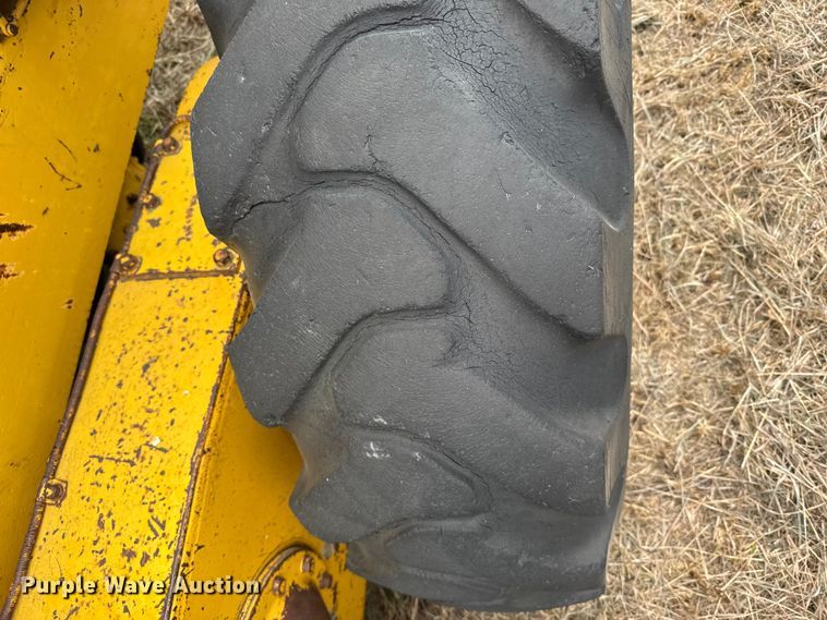 image for item EU6383 Caterpillar C motor grader