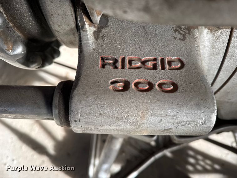 image for item EU6434 (3) pipe threading machines