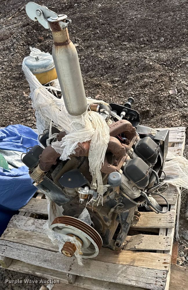 image for item EU6437 Wisconsin V465D1 engine