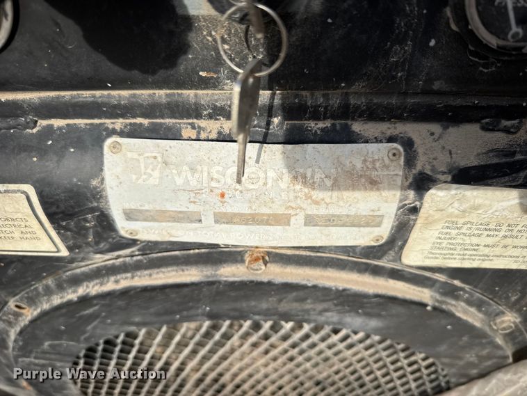 image for item EU6437 Wisconsin V465D1 engine