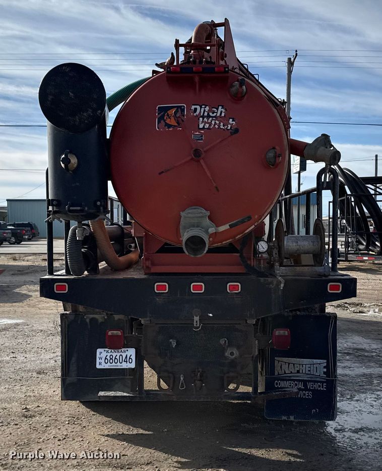 image for item EU6442 2011 Ford F750 Super Duty XL vacuum truck