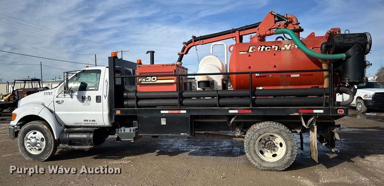 image for item EU6442 2011 Ford F750 Super Duty XL vacuum truck