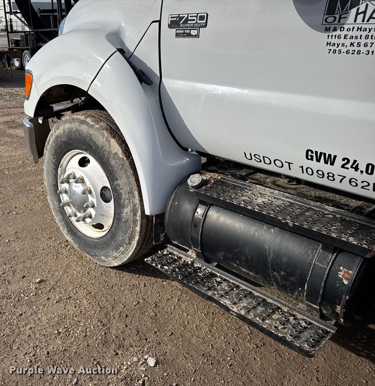 image for item EU6442 2011 Ford F750 Super Duty XL vacuum truck