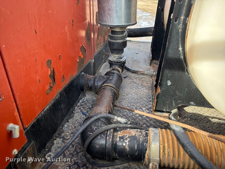 image for item EU6442 2011 Ford F750 Super Duty XL vacuum truck