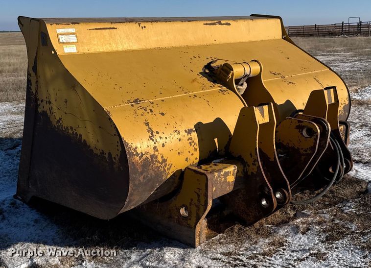 image for item EU6454 Rockland RL-950H roll out bucket