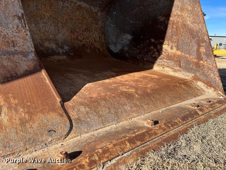 image for item EU6454 Rockland RL-950H roll out bucket