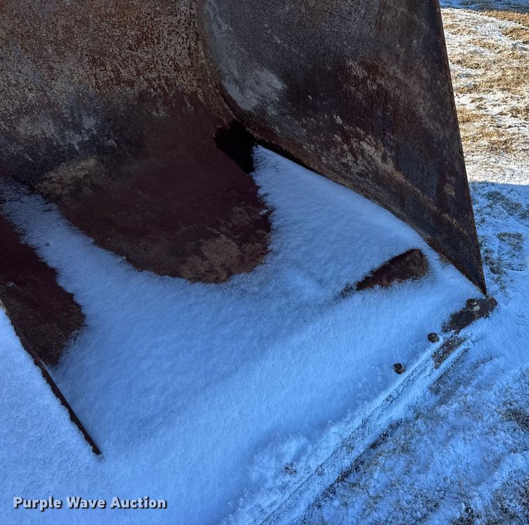 image for item EU6454 Rockland RL-950H roll out bucket