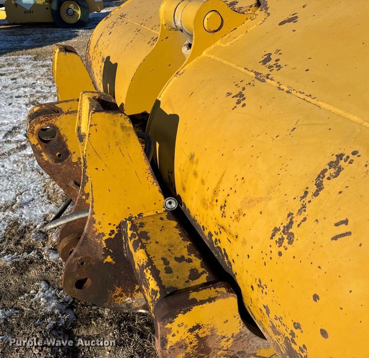 image for item EU6454 Rockland RL-950H roll out bucket