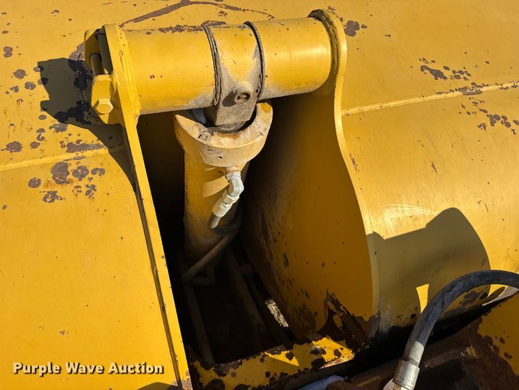 image for item EU6454 Rockland RL-950H roll out bucket