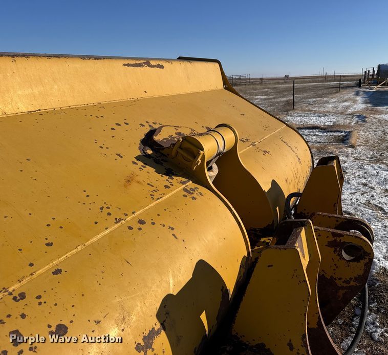 image for item EU6454 Rockland RL-950H roll out bucket