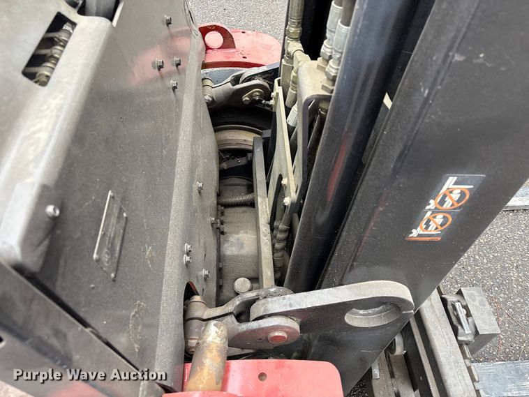 image for item EU7096 Clark C25 forklift