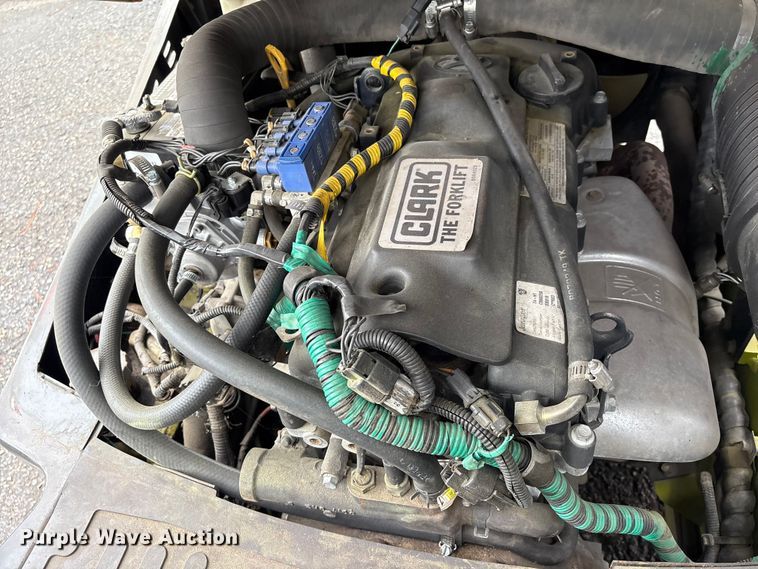 image for item EU7096 Clark C25 forklift