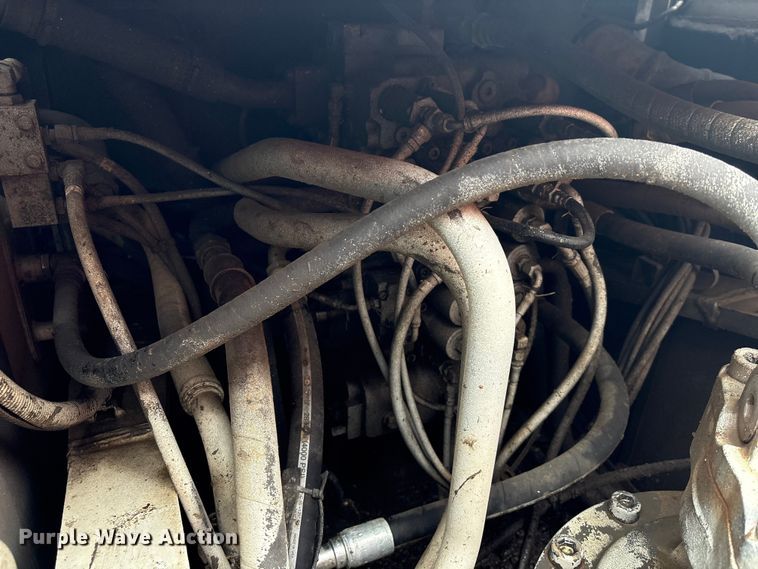 image for item EU7097 LinkBelt 350X2 long reach excavator