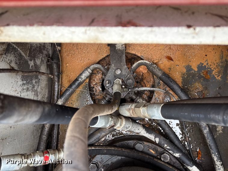 image for item EU7097 LinkBelt 350X2 long reach excavator