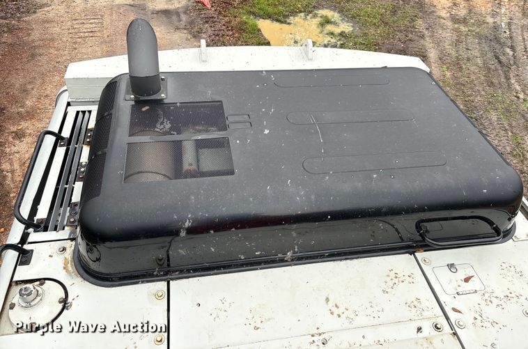 image for item EU7097 LinkBelt 350X2 long reach excavator