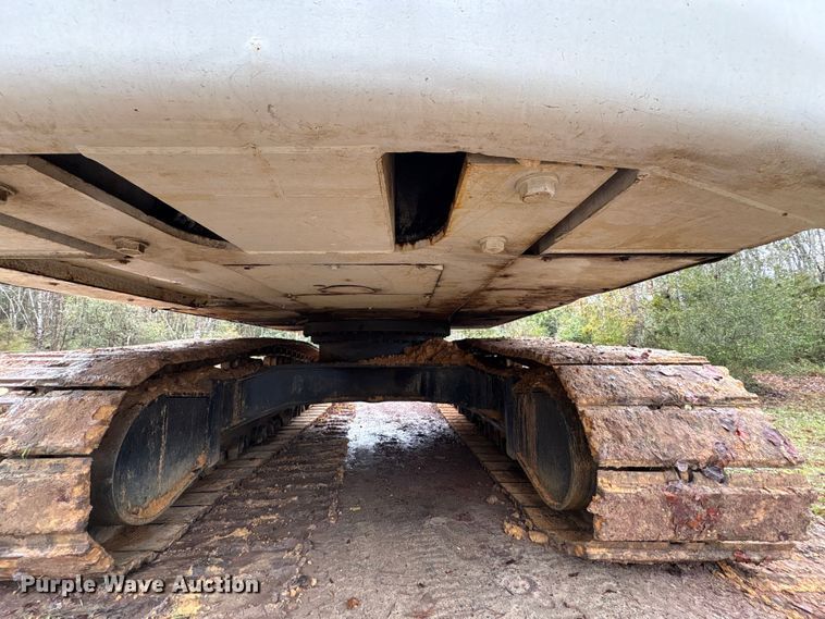 image for item EU7097 LinkBelt 350X2 long reach excavator