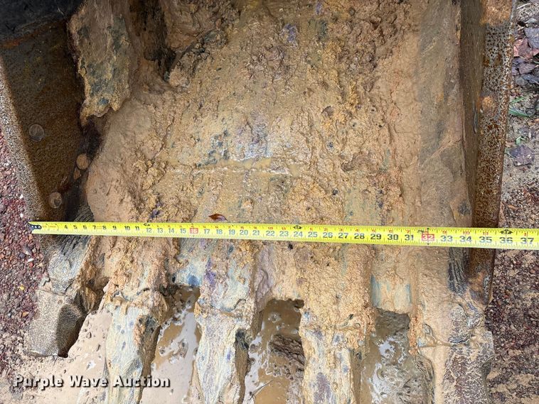 image for item EU7097 LinkBelt 350X2 long reach excavator