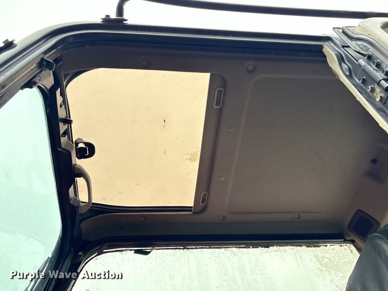 image for item EU7097 LinkBelt 350X2 long reach excavator