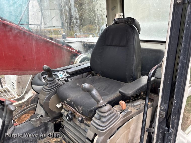 image for item EU7097 LinkBelt 350X2 long reach excavator