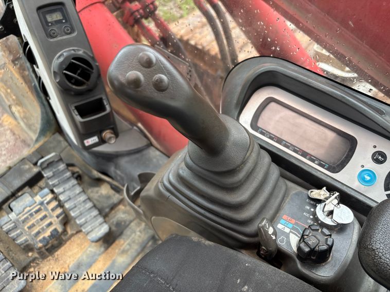 image for item EU7097 LinkBelt 350X2 long reach excavator