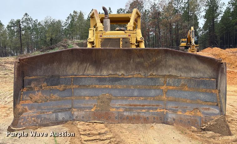 image for item EU7098 1979 International TD25E dozer