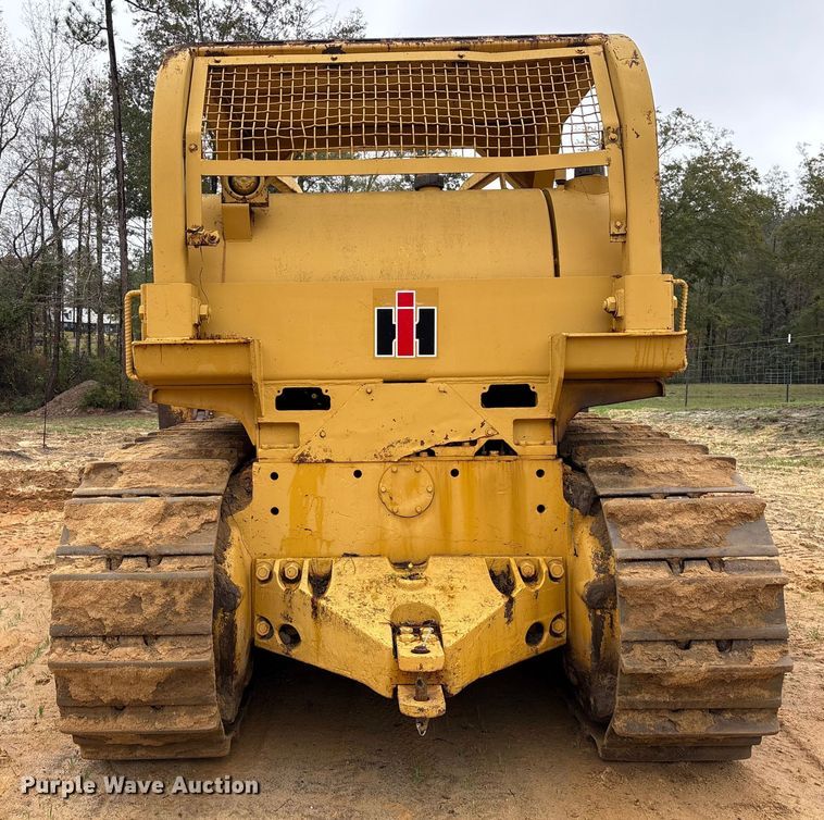 image for item EU7098 1979 International TD25E dozer