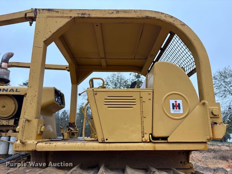 image for item EU7098 1979 International TD25E dozer