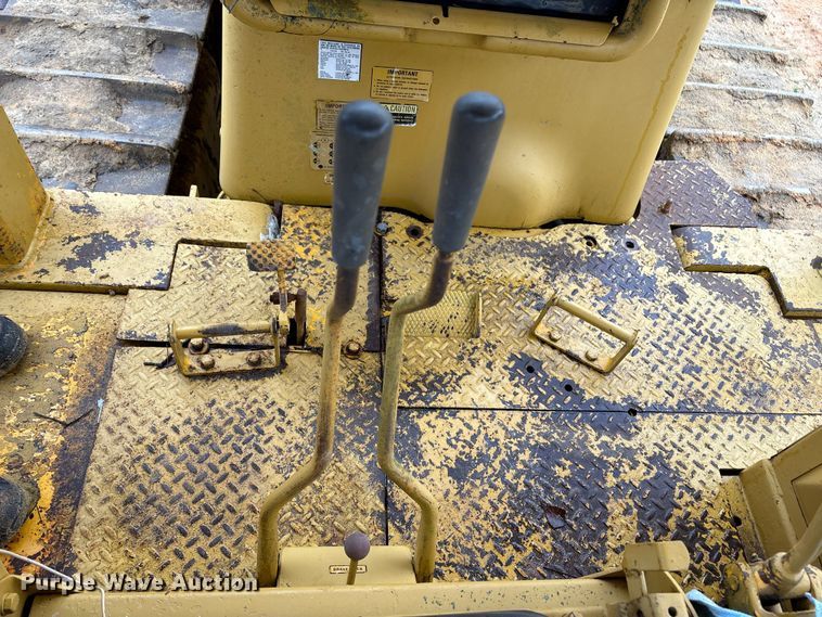 image for item EU7098 1979 International TD25E dozer