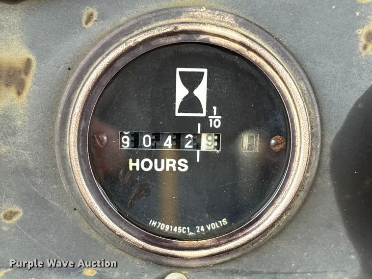 image for item EU7098 1979 International TD25E dozer