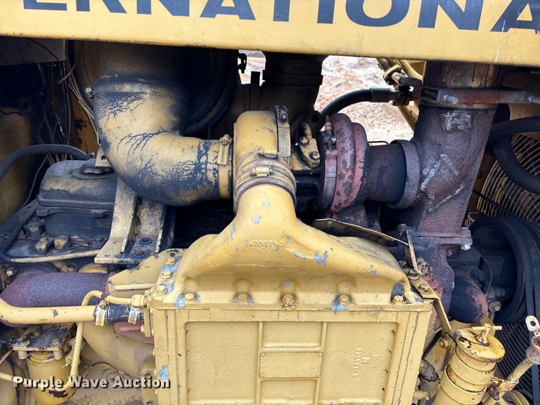 image for item EU7098 1979 International TD25E dozer