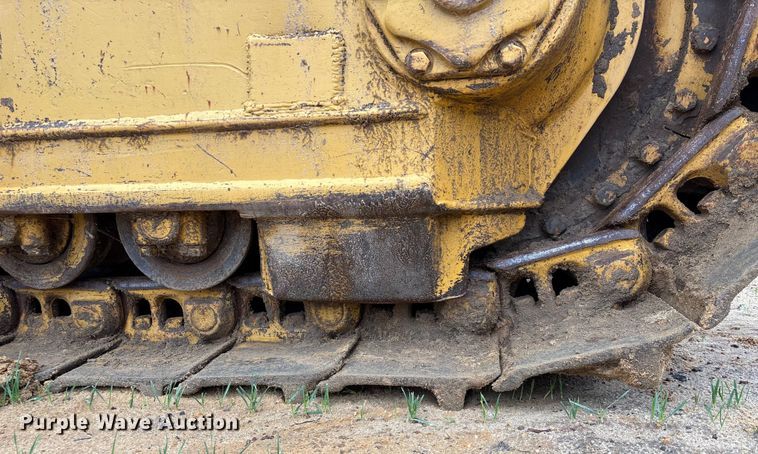 image for item EU7098 1979 International TD25E dozer