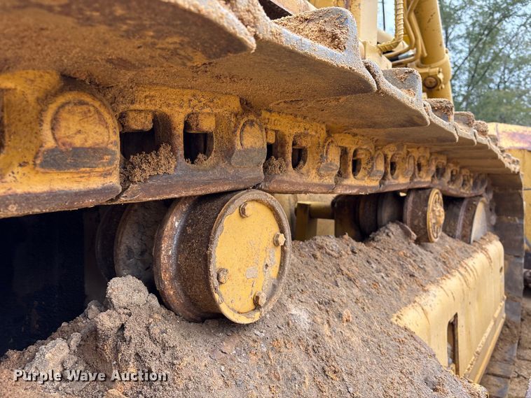 image for item EU7098 1979 International TD25E dozer