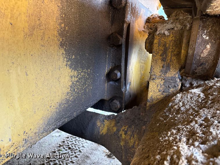 image for item EU7098 1979 International TD25E dozer